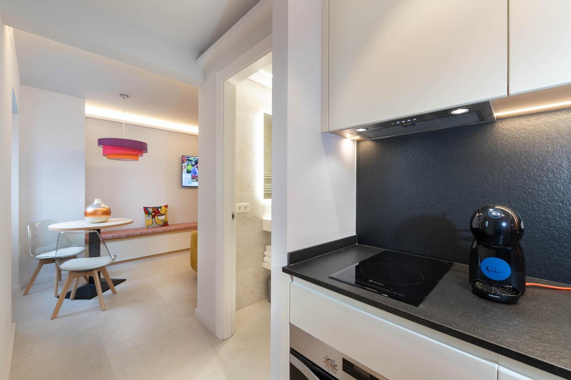 C&C Apartments Figueras Exterior foto