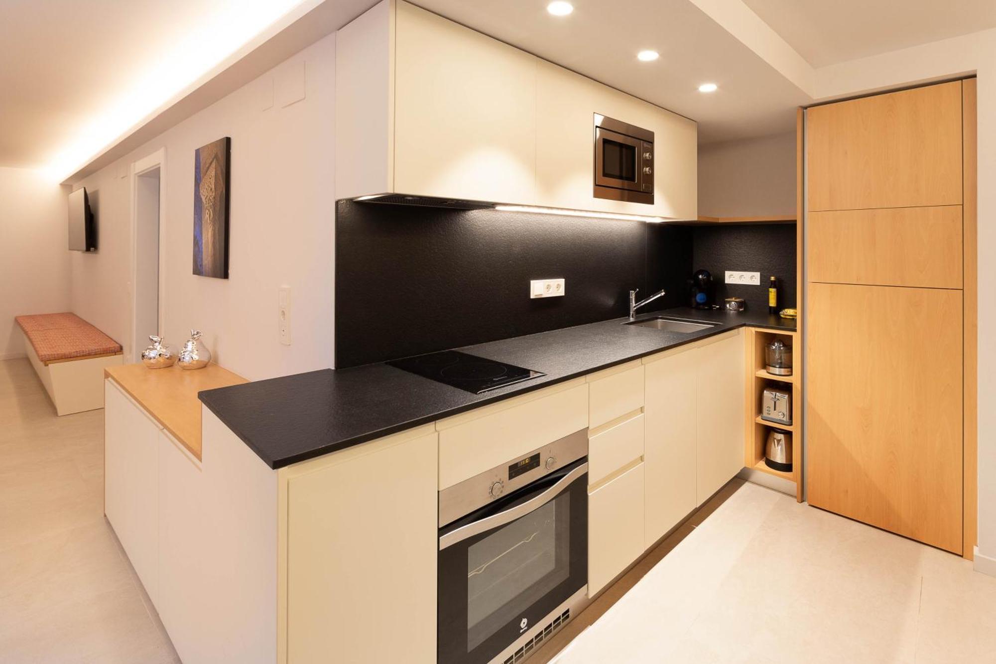 C&C Apartments Figueras Exterior foto