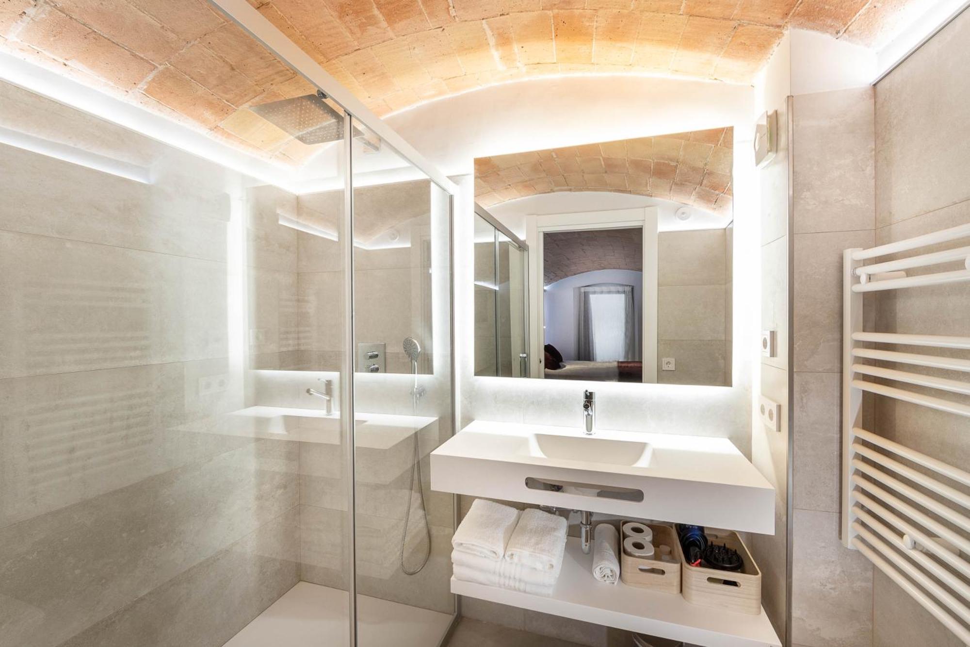 C&C Apartments Figueras Exterior foto