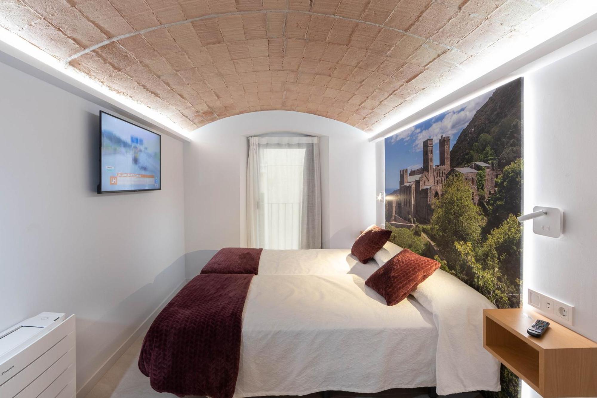 C&C Apartments Figueras Exterior foto