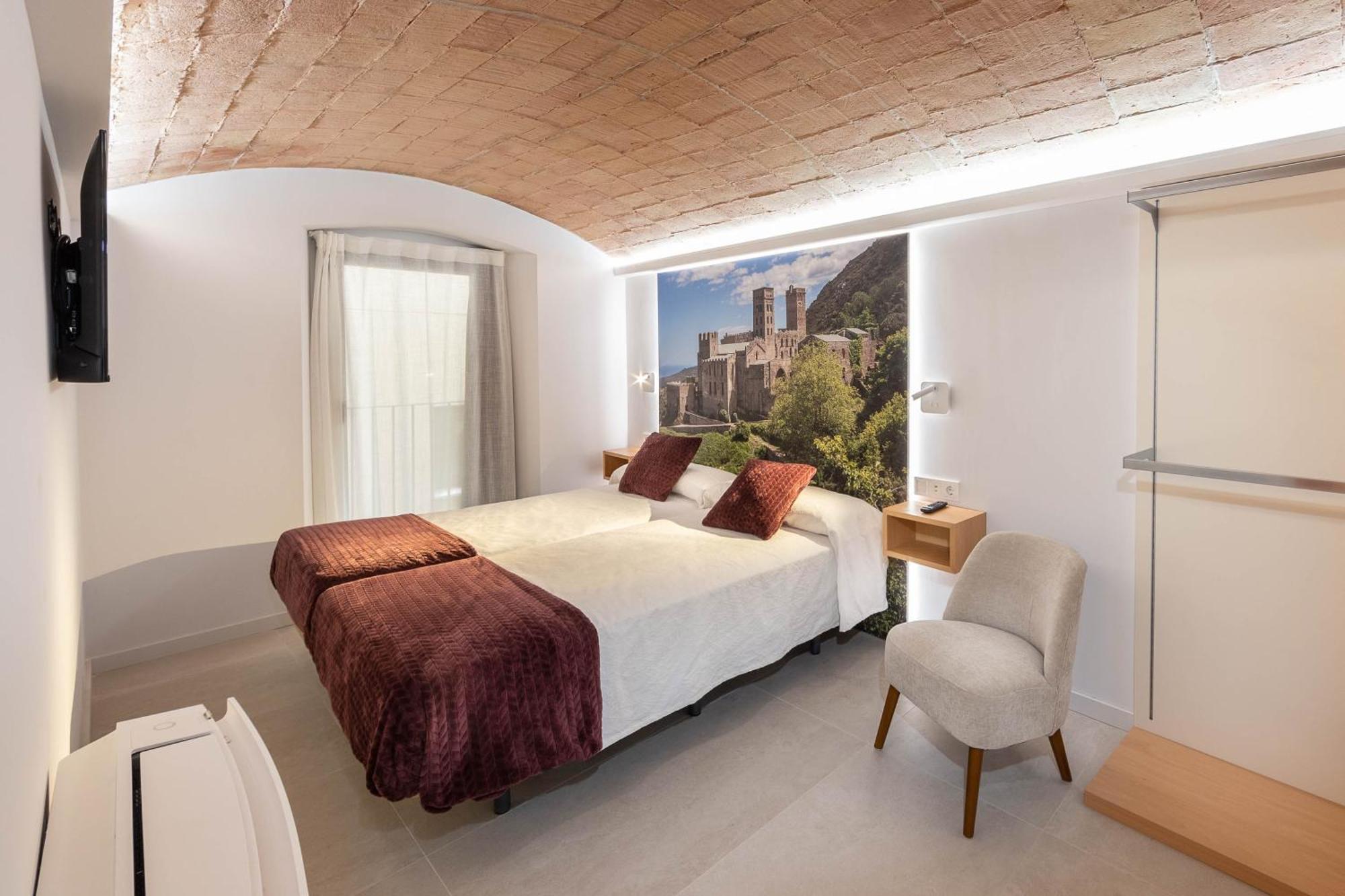 C&C Apartments Figueras Exterior foto